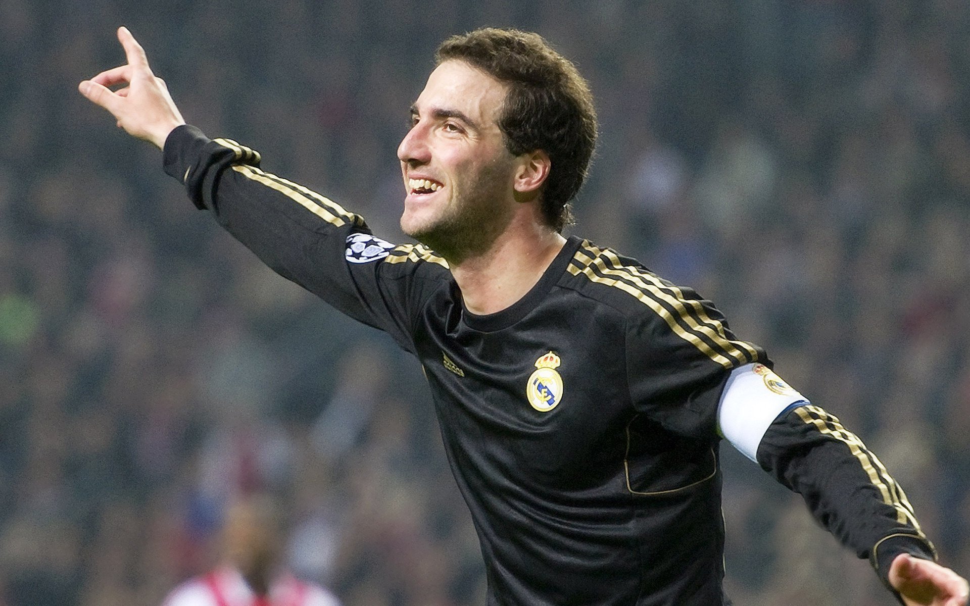 库里策划亲子训练视频引发模仿潮，库里讲解