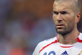 步行者传球次数提升全队进攻更加流畅，步行者球员数据