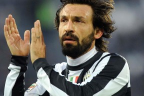 叶夫根尼娅·奇库诺娃跳水动作细腻完美，叶夫根尼·库勒什